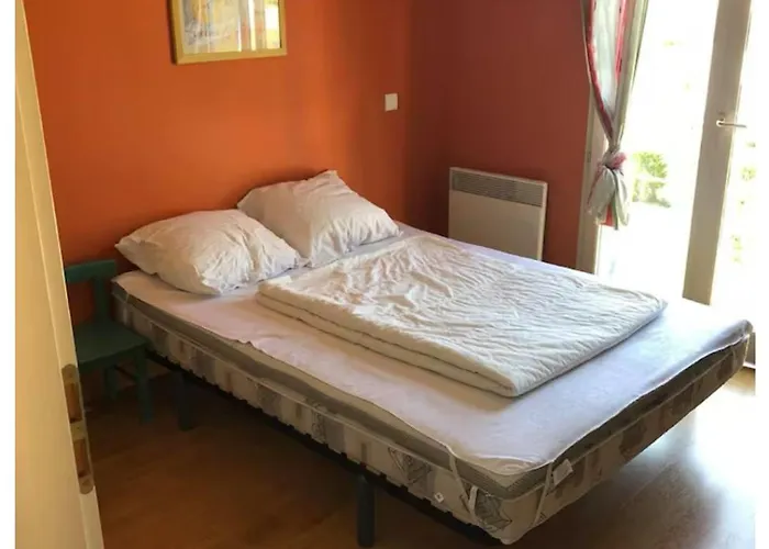 Fitis ! 6 Person With 1 Pool On A *