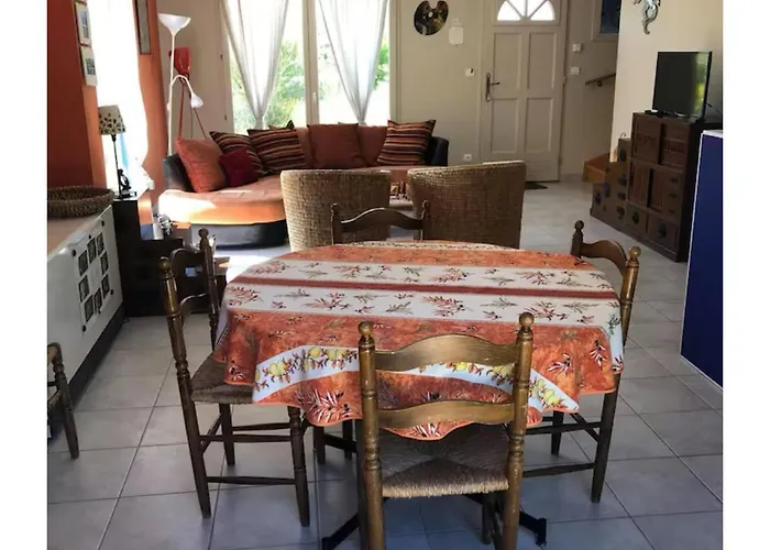 בית נופש Fitis ! 6 Person With 1 Pool On A